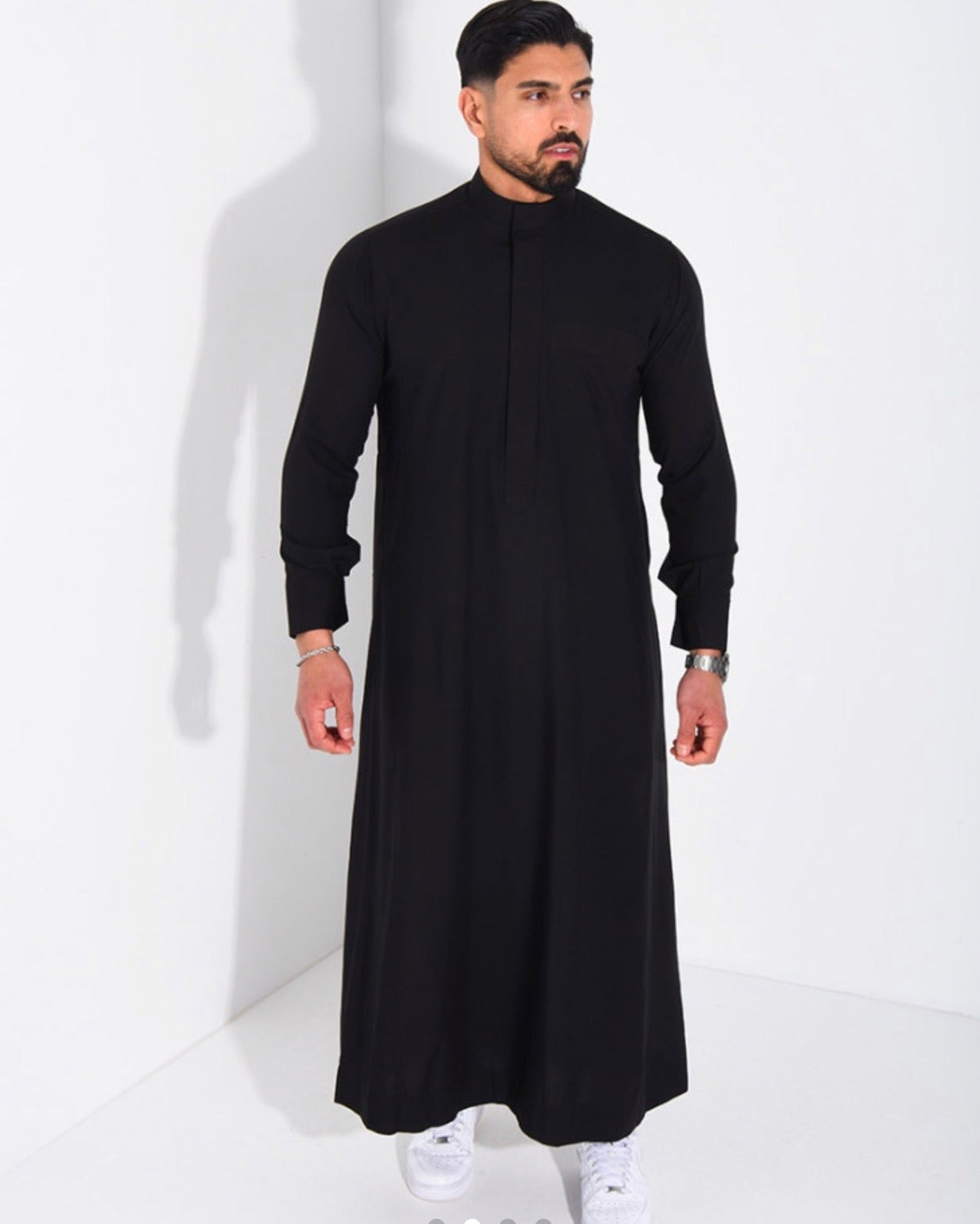 Qamis noir + musc offert