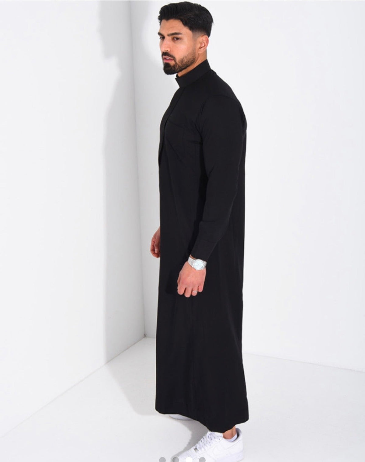 Qamis noir + musc offert
